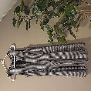 B&W knee length Banana Republic Dress